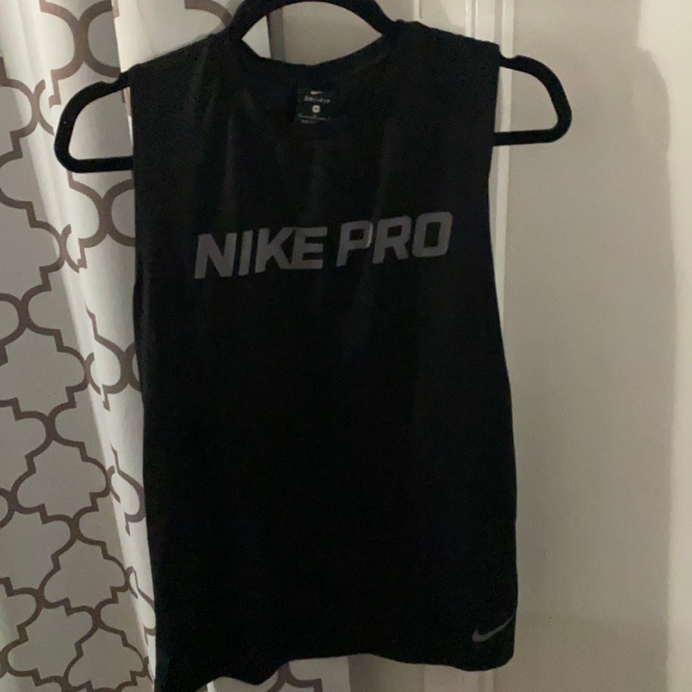 Nike pro workout tank
